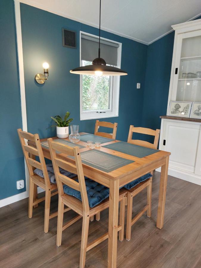 Modern En Chic Chalet Tot 4 Personen Op De Veluwe Recreatiepark De Oude Driest Пюттен Экстерьер фото